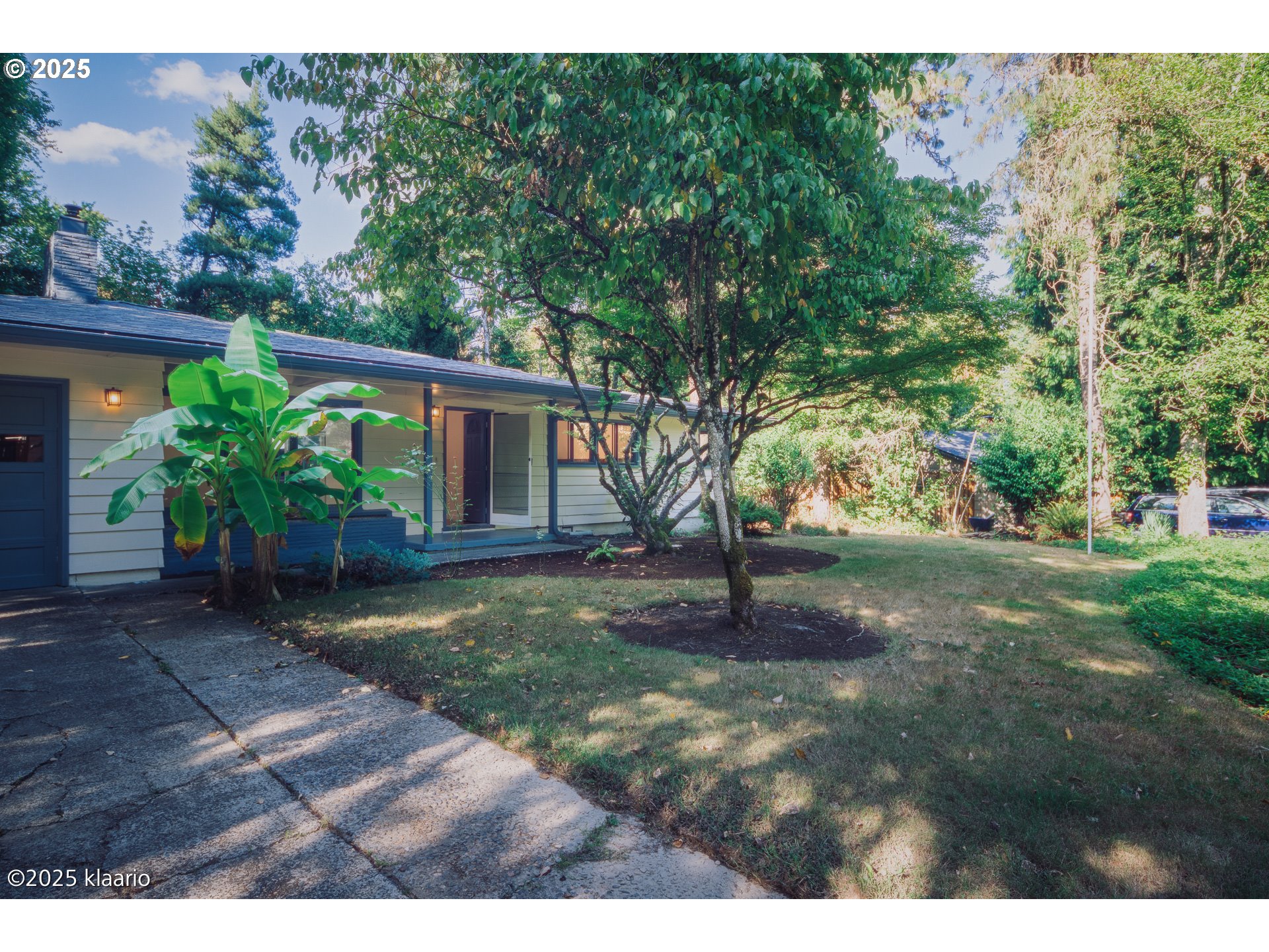 3691 Ridgewood Way West Linn, OR 97068 - Photo 14 of 34 a view of a yard with a tree