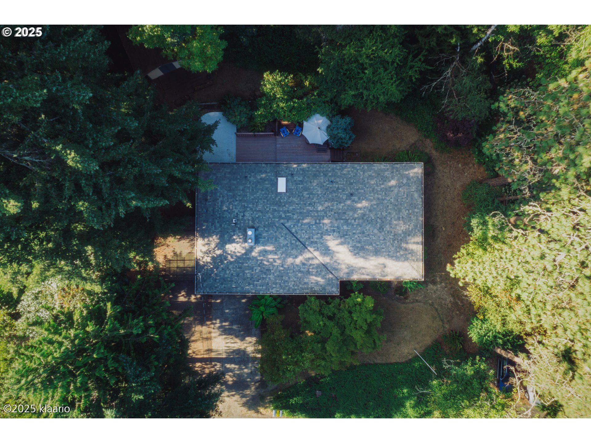 3691 Ridgewood Way West Linn, OR 97068 - Photo 18 of 34 a view of a garden