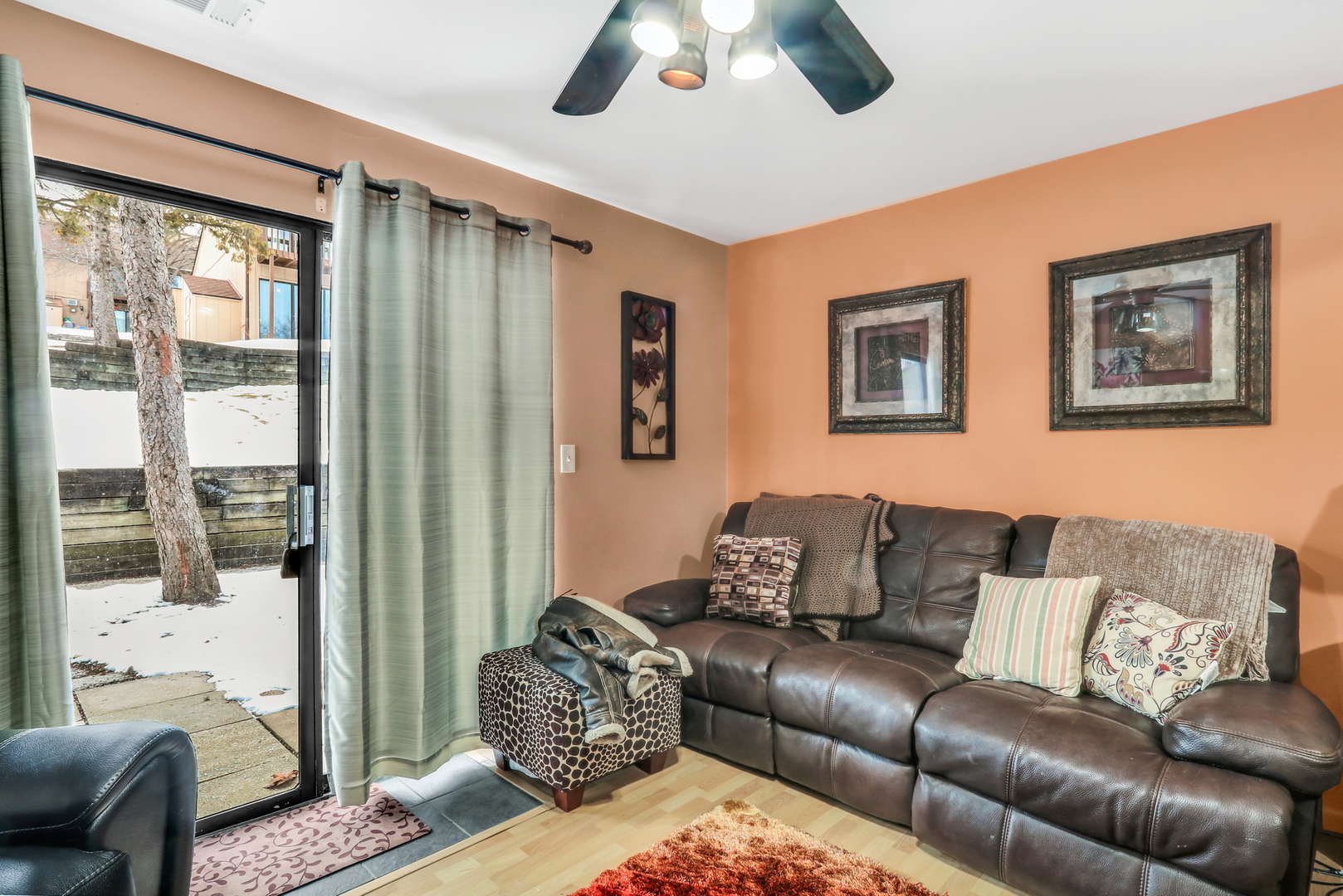 32 Montego Colony Street, Unit 6 Fox Lake, IL 60020 - Photo 4 of 16