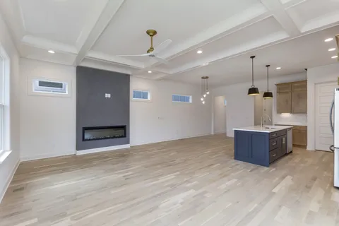 $749,900 | 518 East Bend Drive, Nashville, TN 37209