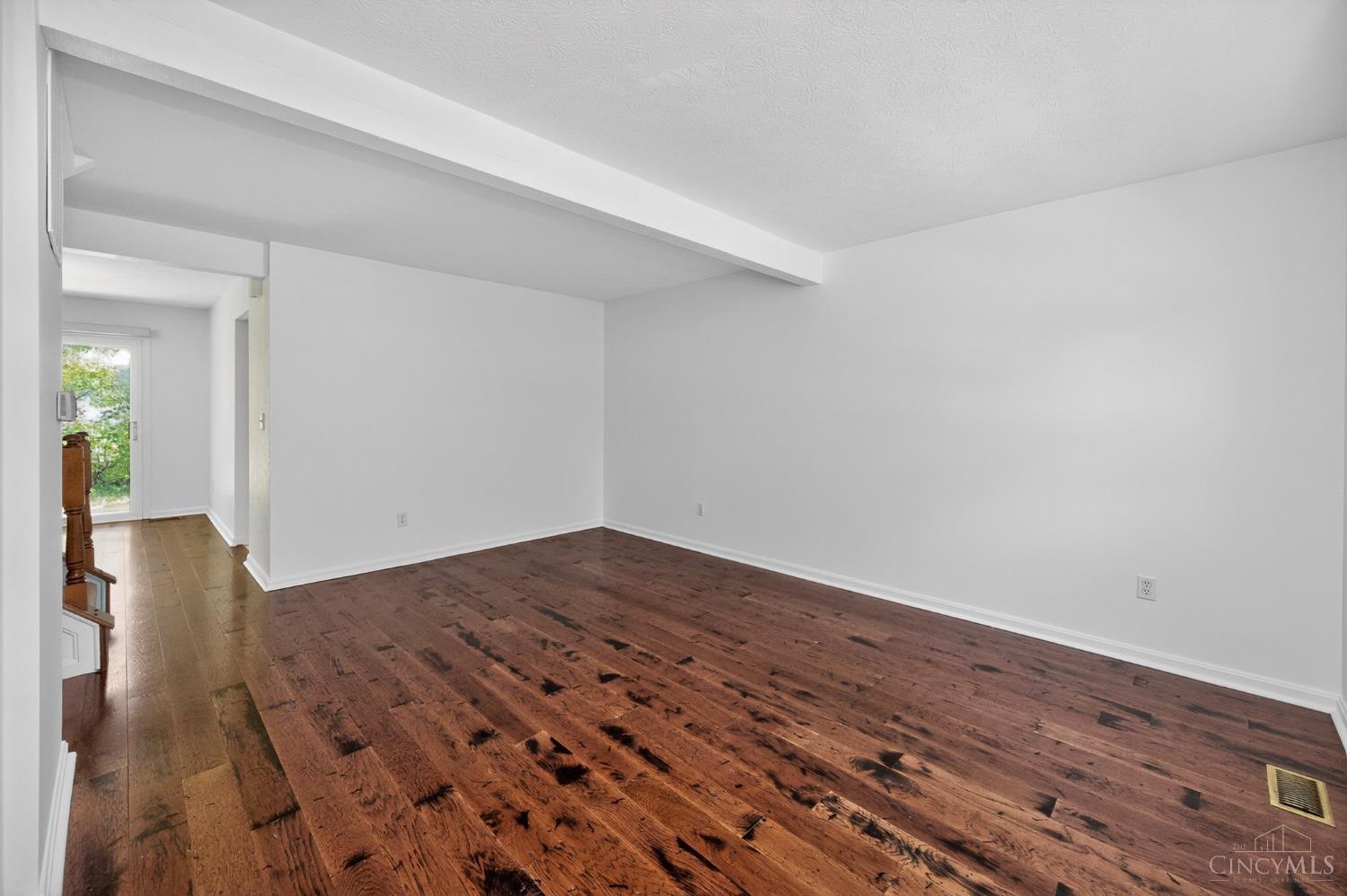 6355 Corbly Road, Unit 4 Cincinnati, OH 45230 - Photo 5 of 43