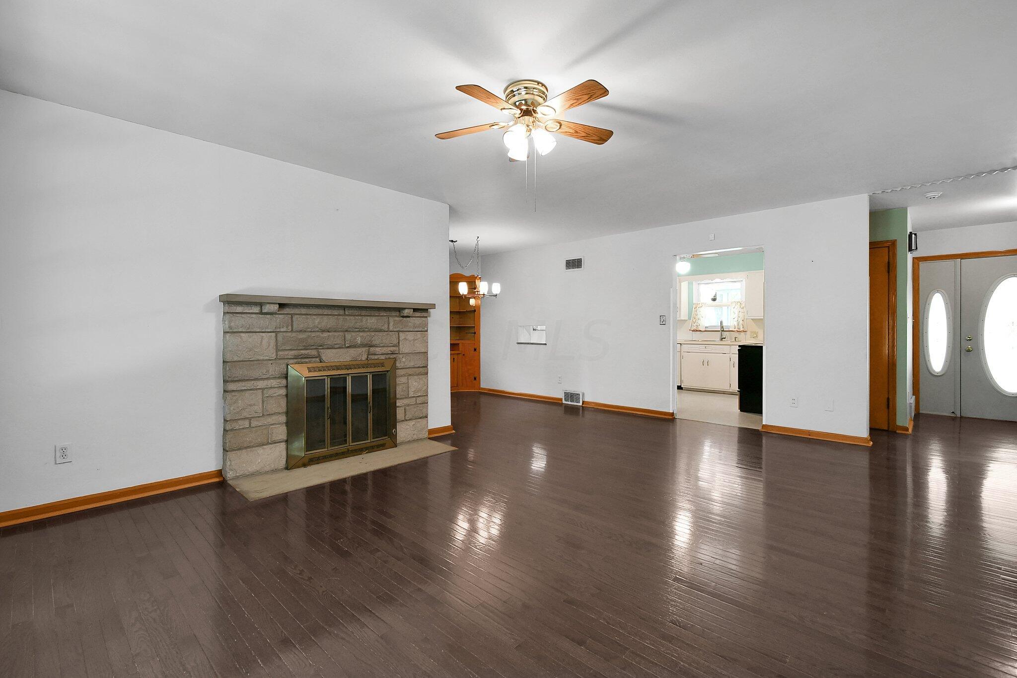 206 Lockville Road Pickerington, OH 43147 - Photo 5 of 36 Gallery Image 5