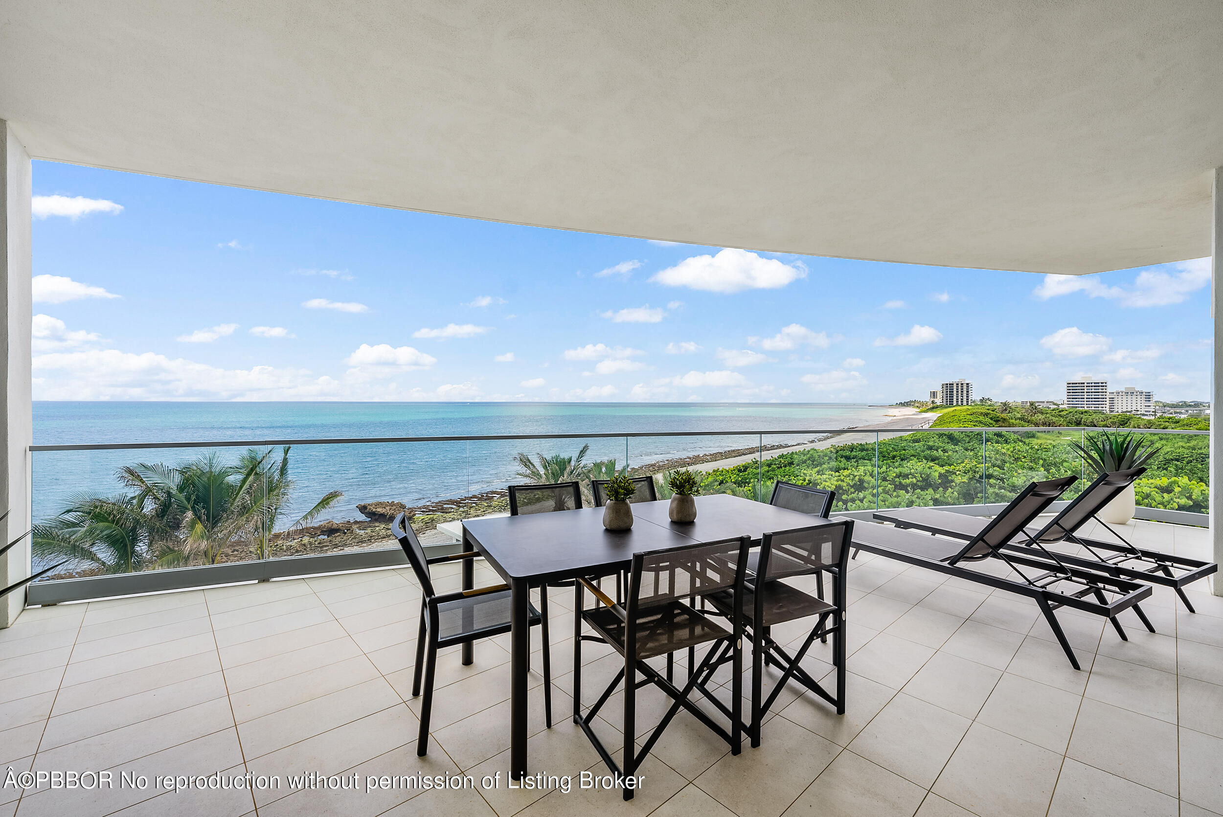 1500 South Beach Road, Unit 403 Jupiter, FL 33469 - Photo 27 of 36 a view of an outdoor seating area