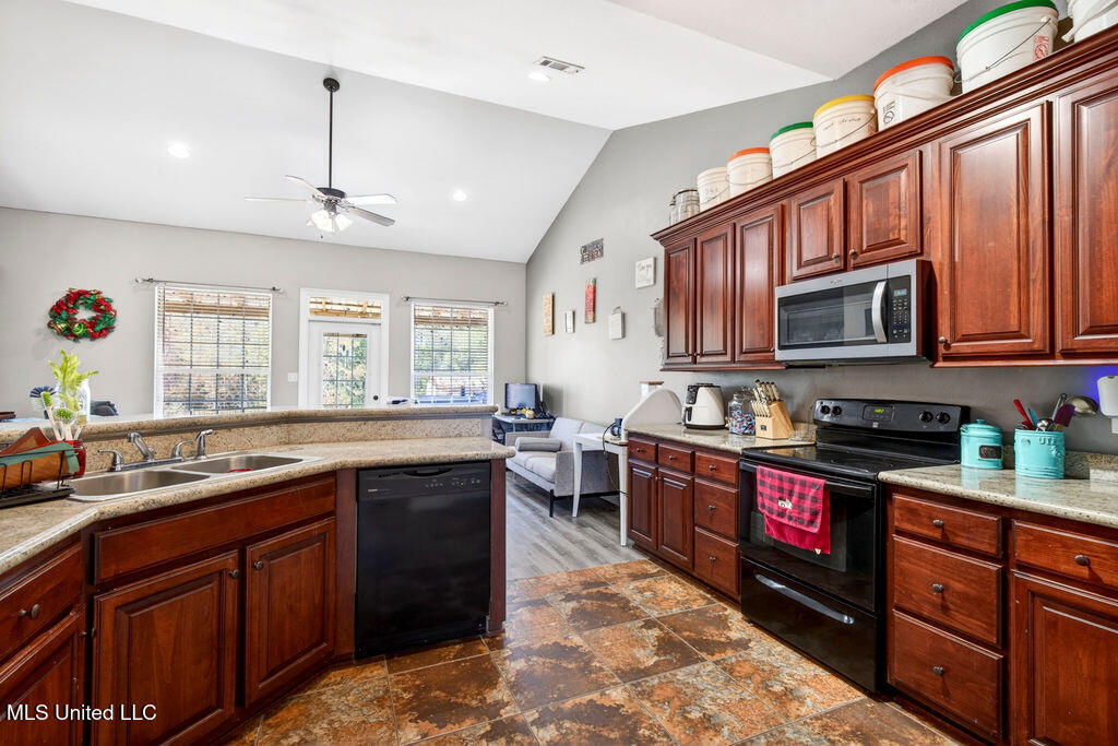 43 Parker Road Perkinston, MS 39573 - Photo 16 of 42 43ParkerRd-16