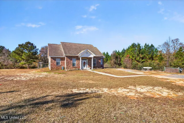 $275,000 | 43 Parker Road, Perkinston, MS 39573