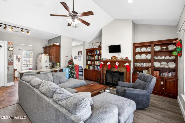 $275,000 | 43 Parker Road, Perkinston, MS 39573