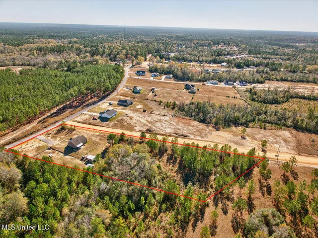 $275,000 | 43 Parker Road, Perkinston, MS 39573