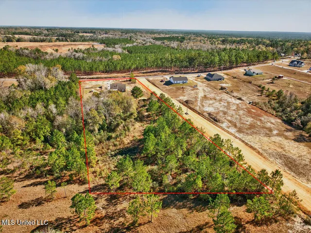 $275,000 | 43 Parker Road, Perkinston, MS 39573