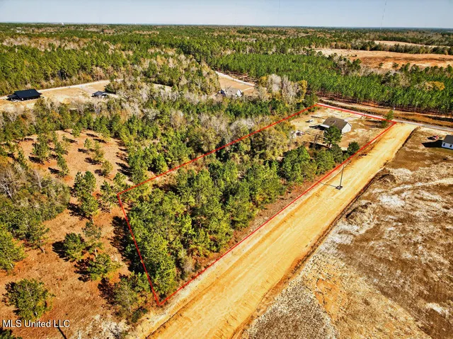 $275,000 | 43 Parker Road, Perkinston, MS 39573