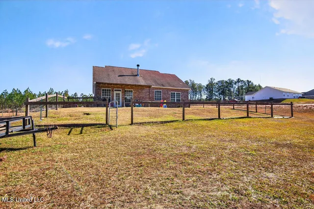 $275,000 | 43 Parker Road, Perkinston, MS 39573