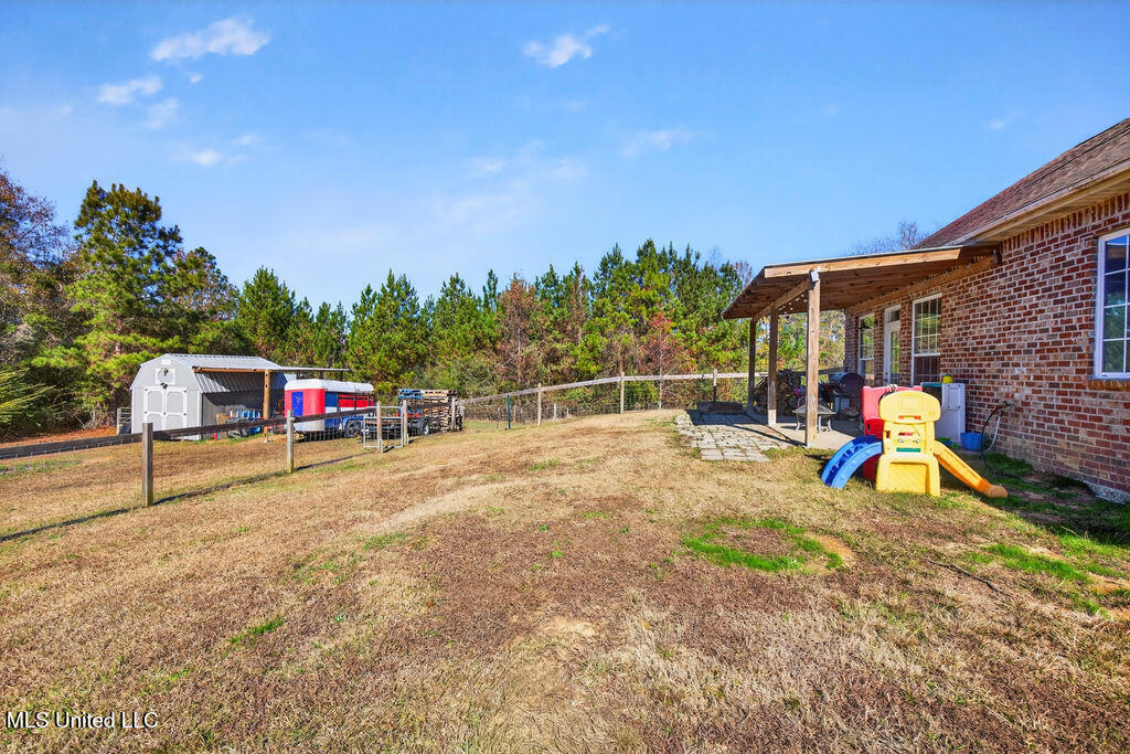 43 Parker Road Perkinston, MS 39573 - Photo 10 of 42 43ParkerRd-10