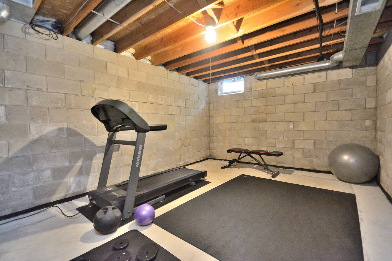 15651 West Ridge Road New Berlin, WI 53151 - Photo 25 of 27 BASEMENT