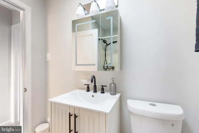 $214,000 | 413 Imla Street, Baltimore, MD 21224