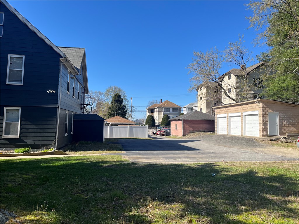 478 Cumberland Hill Road Woonsocket, RI 02895 - Photo 3 of 18