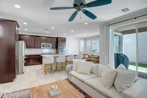 $475,000 | 2252 South Basmath Lane, Gilbert, AZ 85295