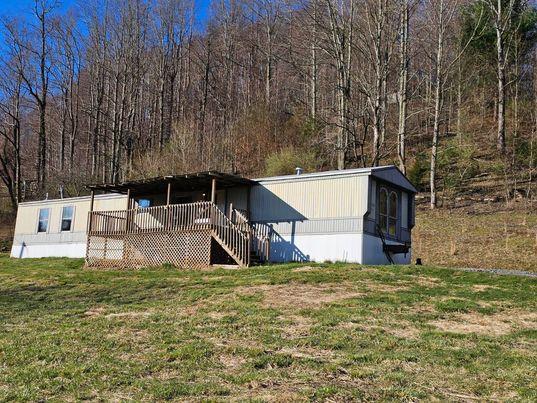 1571 Red Stone Road Chilhowie, VA 24319 - Photo 2 of 28 Gallery Image 2