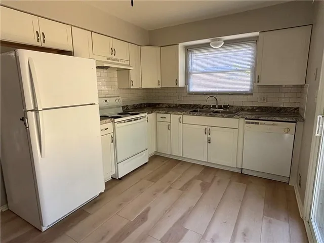 $216,000 | 7500 East 119 Terrace, Grandview, MO 64030