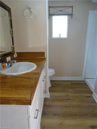 $179,900 | 453 Riverview Lane, Lexington, NC 27292