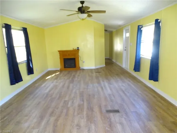 $179,900 | 453 Riverview Lane, Lexington, NC 27292