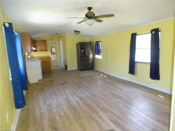 $179,900 | 453 Riverview Lane, Lexington, NC 27292