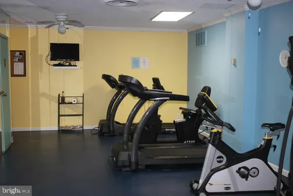 $195,000 | 9039 Sligo Creek Parkway, Unit 809, Silver Spring, MD 20901