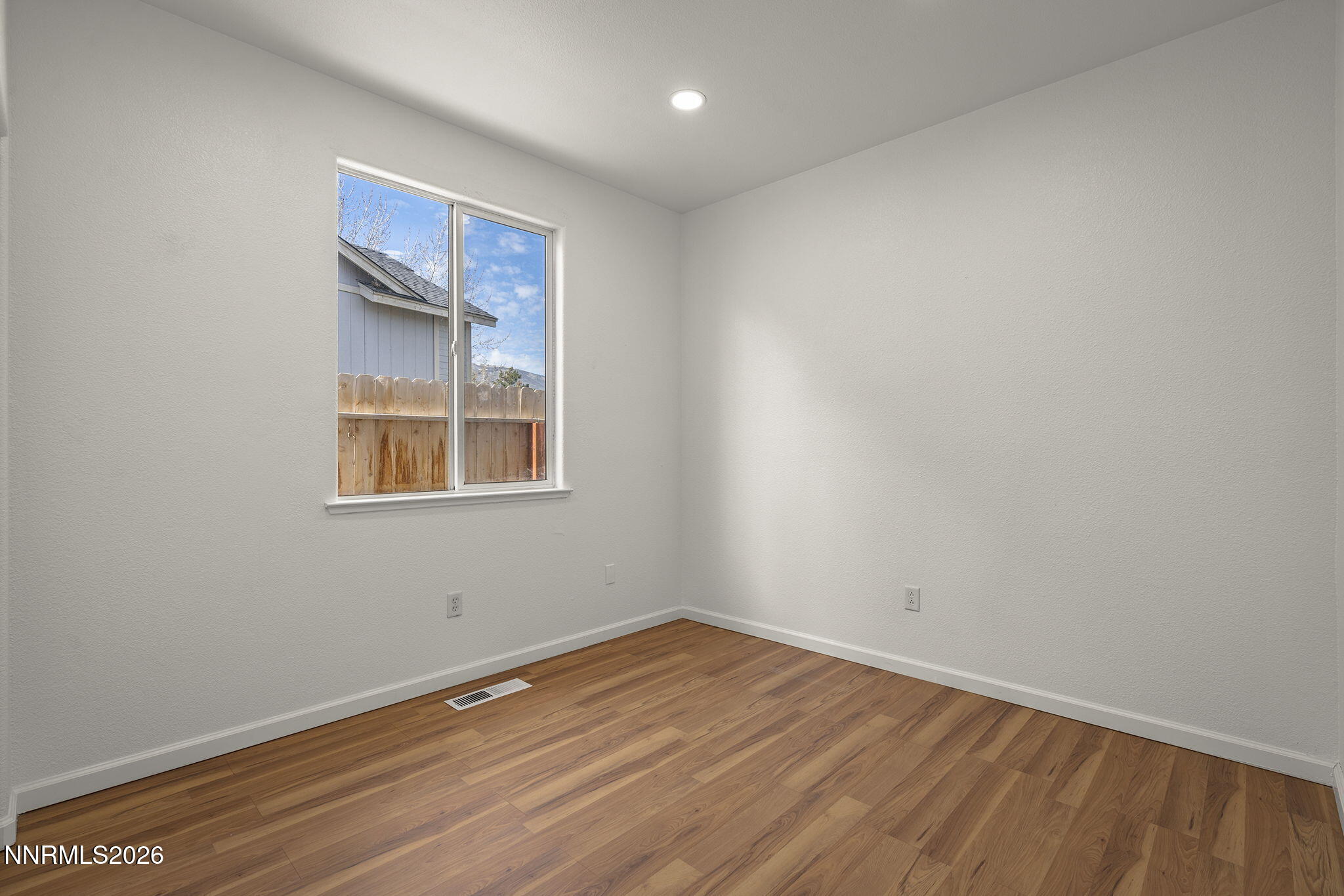 9690 Thornridge Court Reno, NV 89506 - Photo 13 of 20 13-web-or-mls-_DSC1350