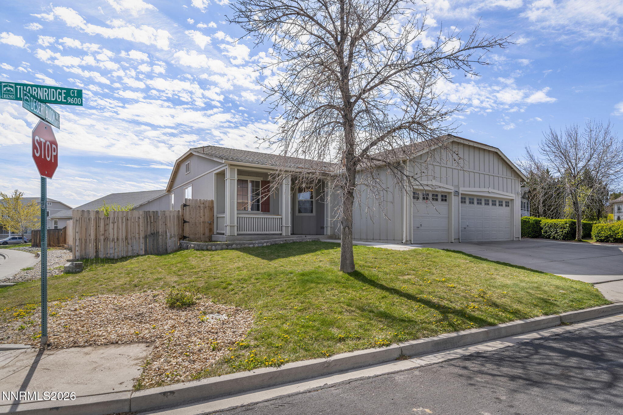 9690 Thornridge Court Reno, NV 89506 - Photo 2 of 20 2-web-or-mls-_DSC1373