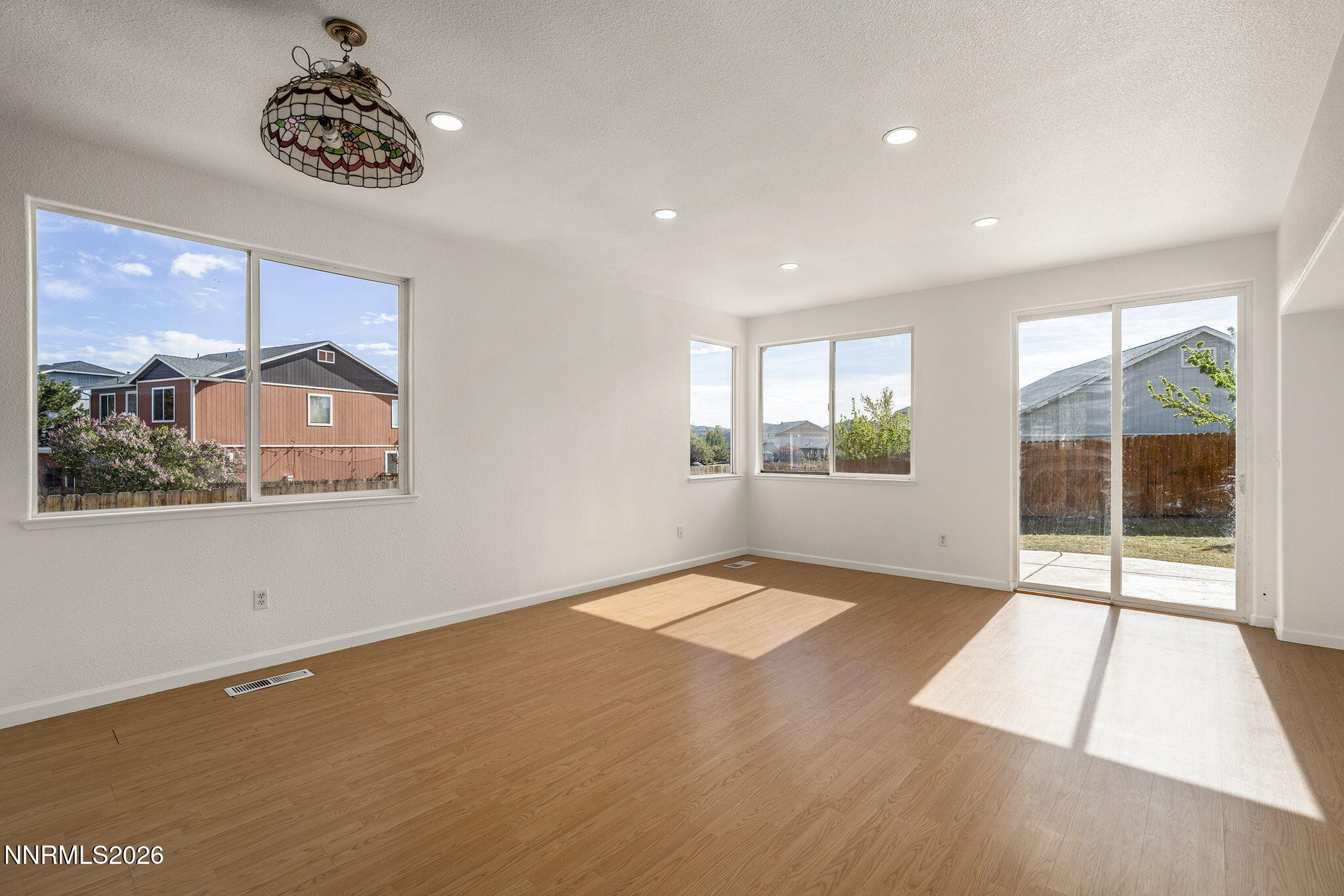 9690 Thornridge Court Reno, NV 89506 - Photo 4 of 20 4-web-or-mls-_DSC1288