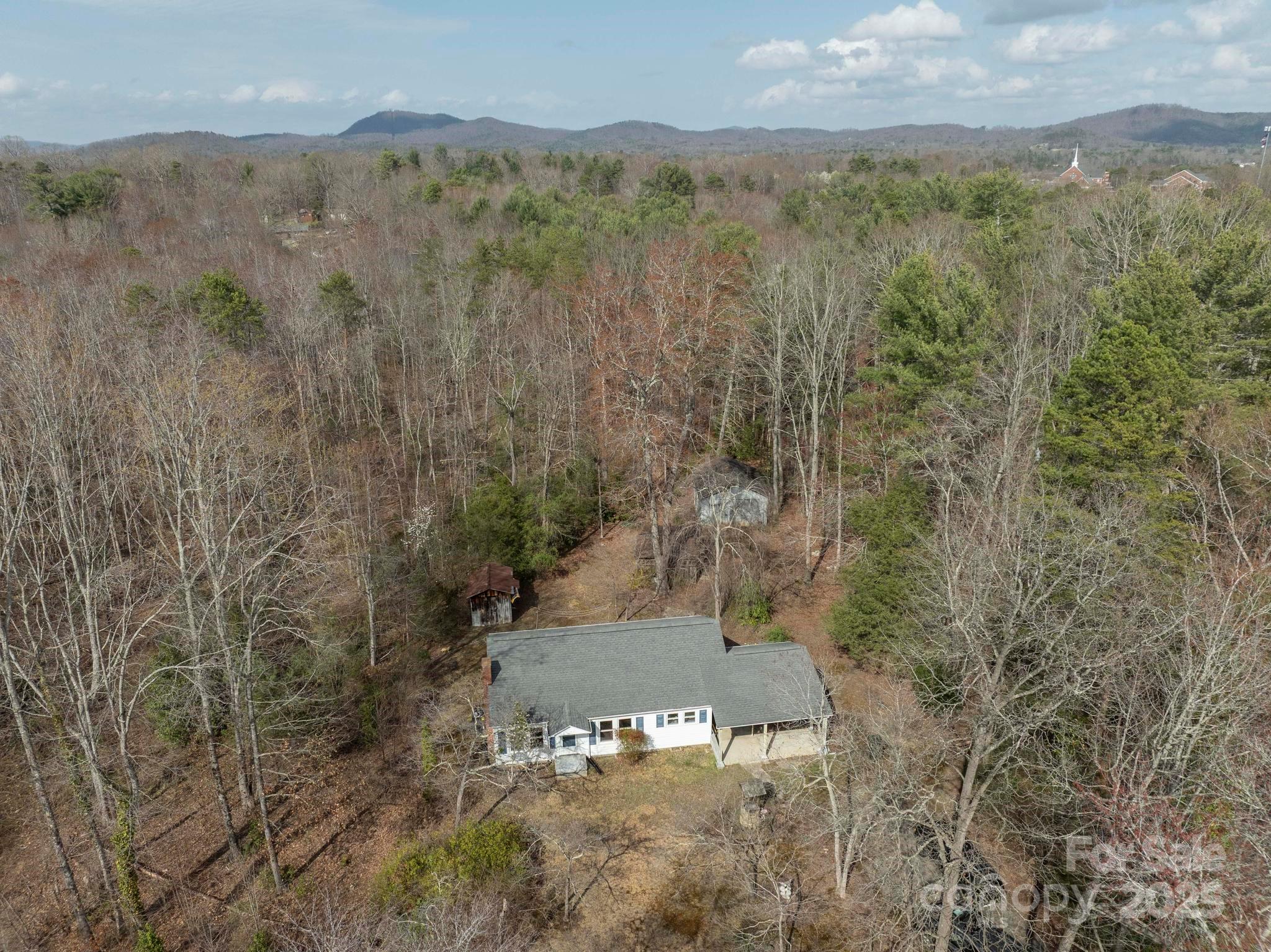 244 Legion Road Hudson, NC 28638 - Photo 14 of 39 Gallery Image 14