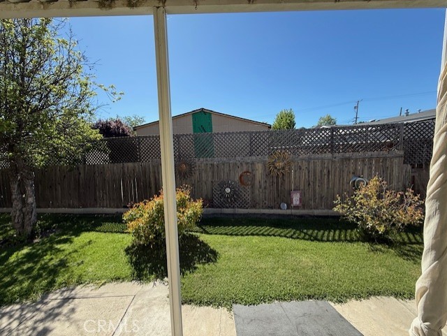 9200 Pinewood Court Atascadero, CA 93422 - Photo 6 of 26 a view of a backyard with plants