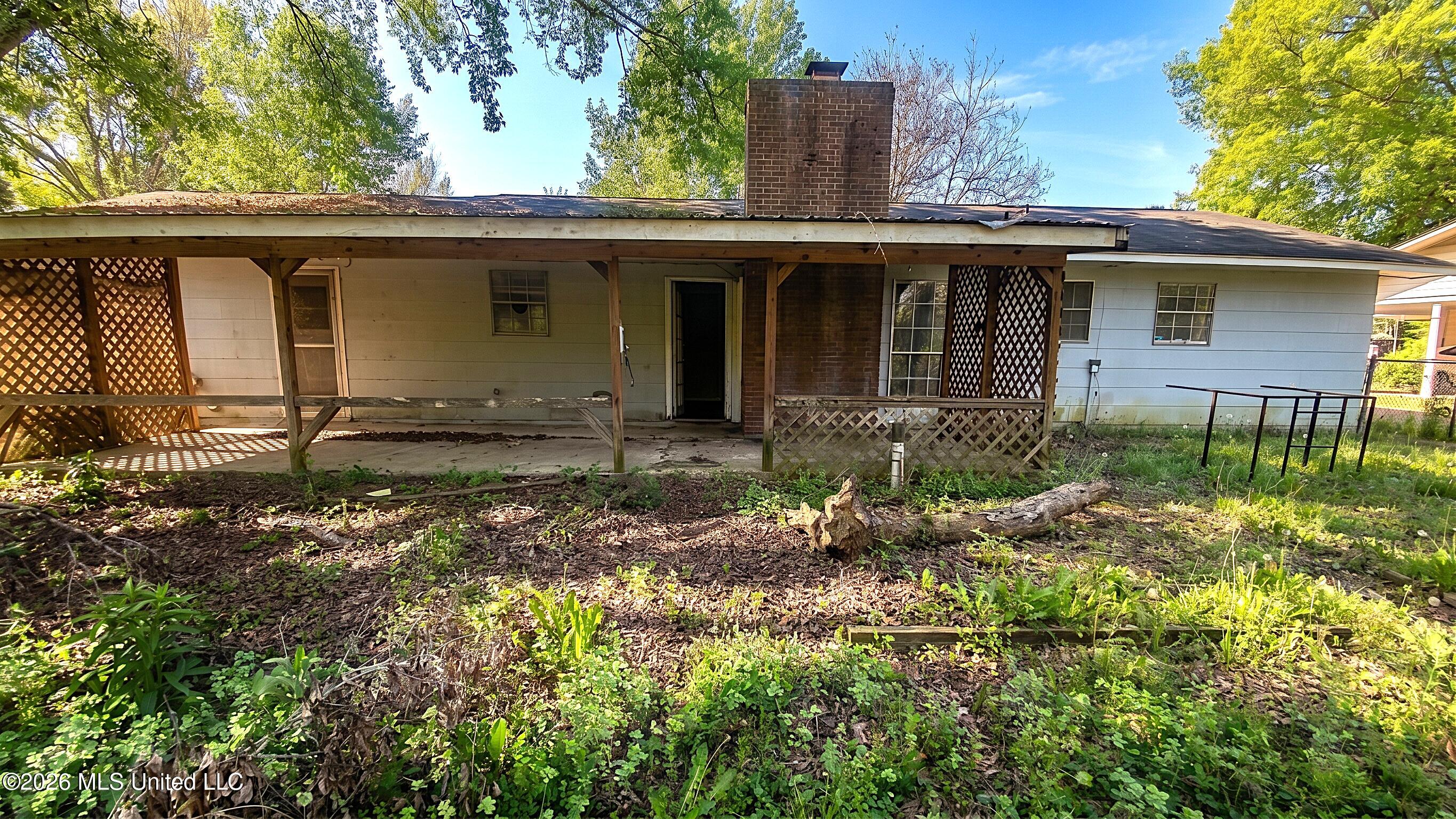 1886 Smallwood Street Jackson, MS 39212 - Photo 11 of 11 10 (Backyard)