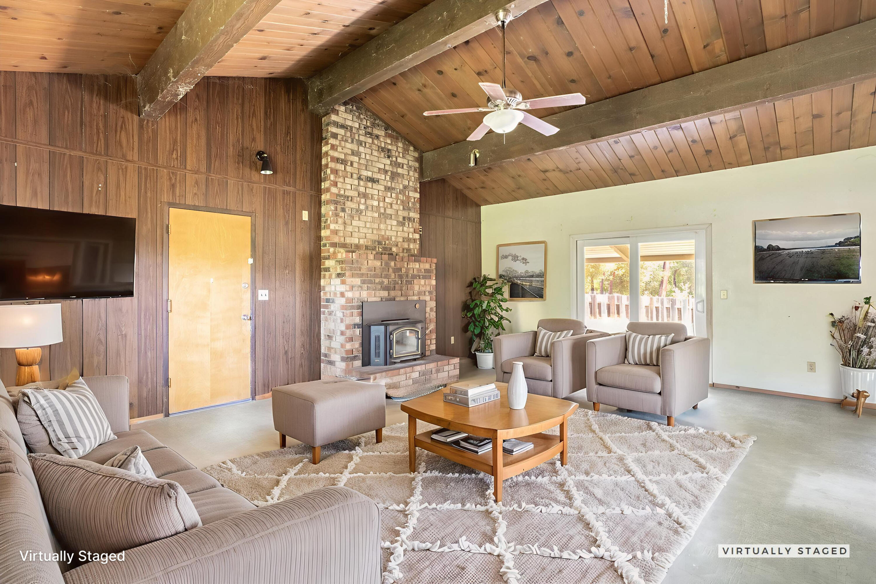 8415 Valley View Road Redding, CA 96001 - Photo 8 of 31 IMG_5426-HDR - Living Room - Scandinavia