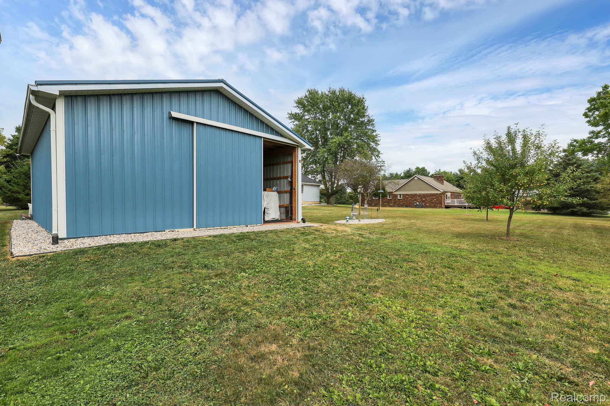 6070 Atlas Road Grand Blanc, MI 48439 - Photo 33 of 43 44-web-or-mls-9I3A9780.jpeg