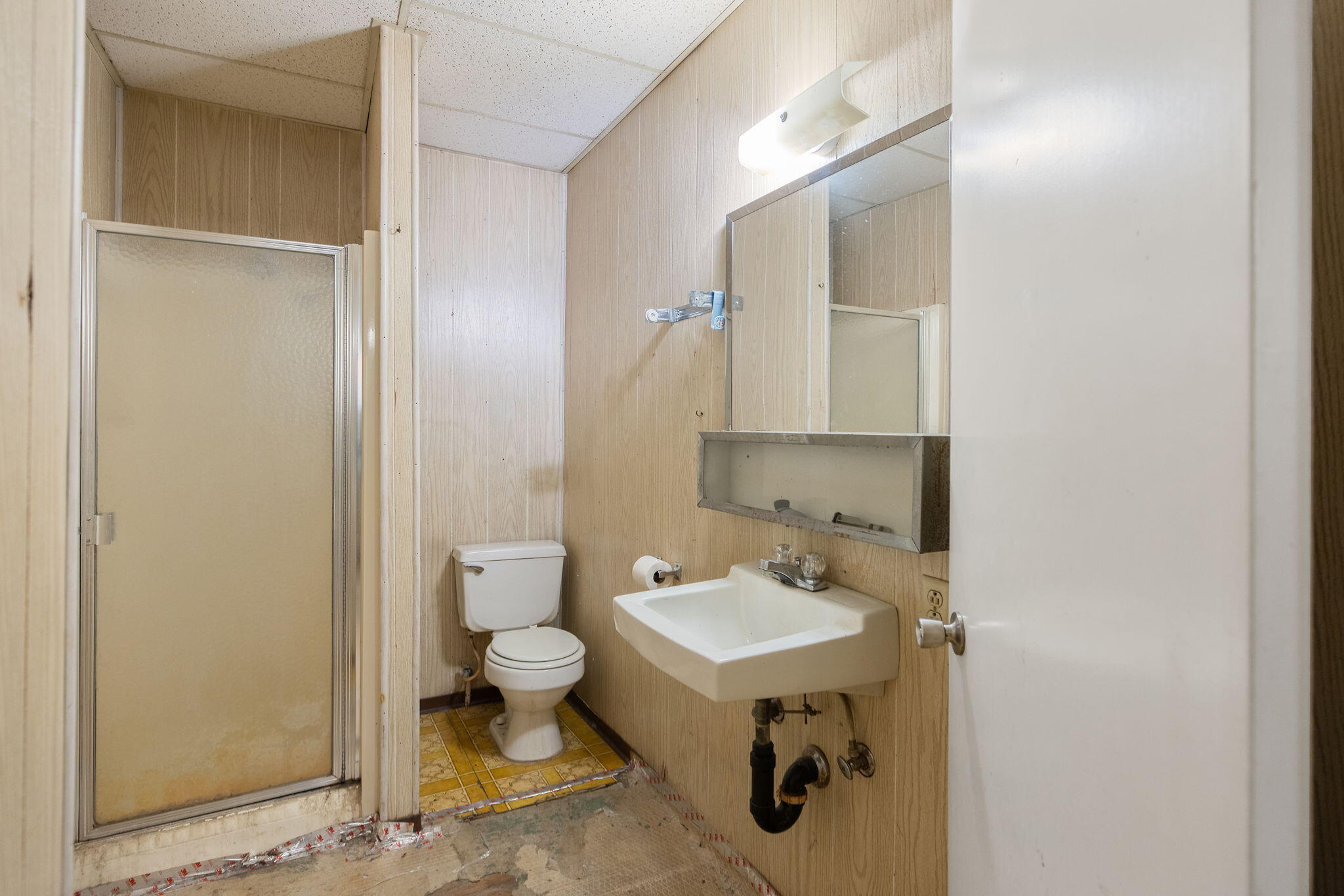 241 South F Street Exeter, CA 93221 - Photo 23 of 34 23-web-or-mls-713A7278
