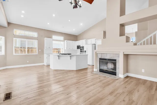 $725,000 | 2450 Palm Court, Brentwood, CA 94513