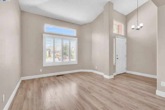 $725,000 | 2450 Palm Court, Brentwood, CA 94513