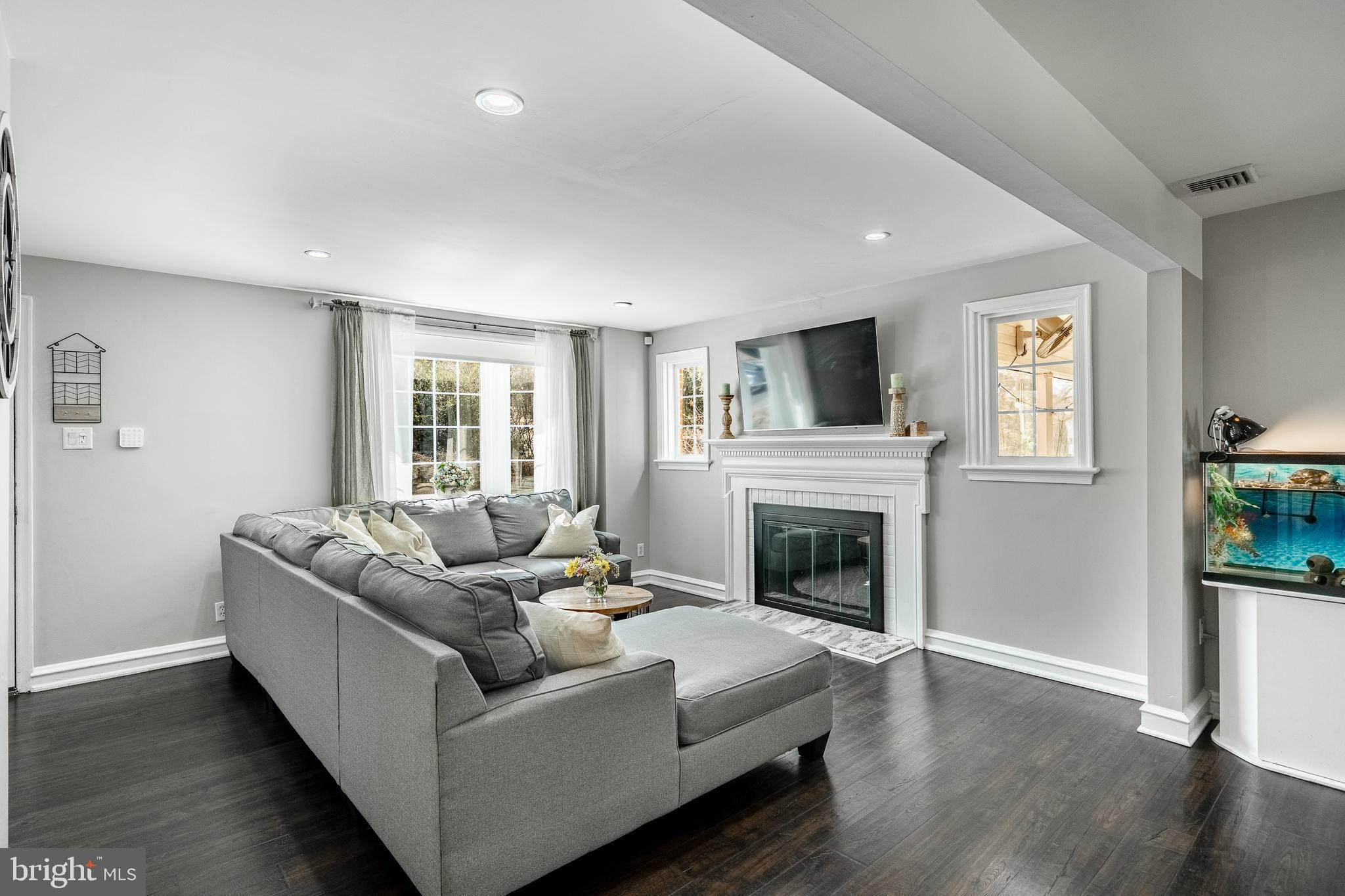 1000 Carroll Road Wynnewood, PA 19096 - Photo 2 of 44
