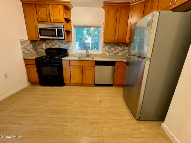 $198,000 | 495 Morris Street, Albany, NY 12208