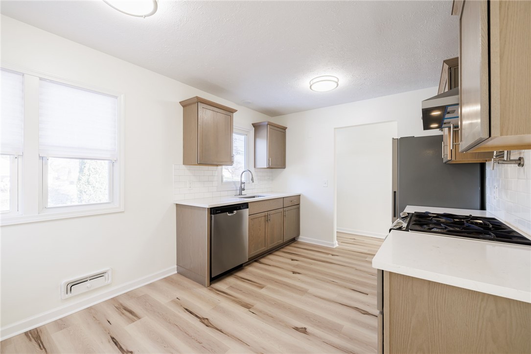 295 Straub Road Greece, NY 14626 - Photo 18 of 35