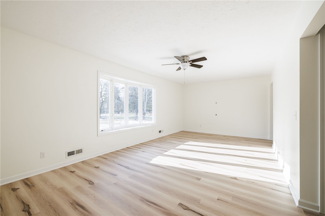 295 Straub Road Greece, NY 14626 - Photo 10 of 35