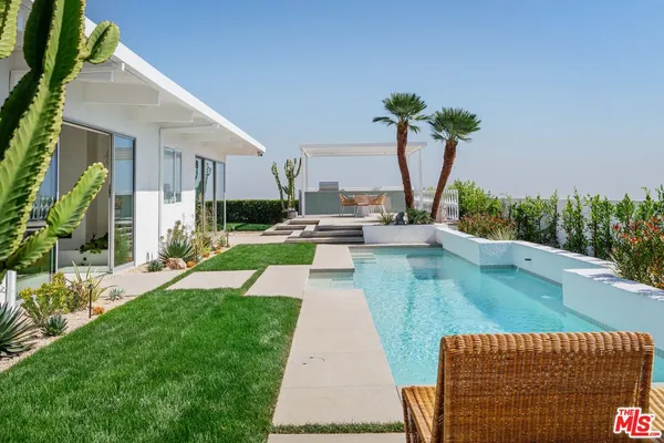 $30,000 | 1227 Tellem Drive, Pacific Palisades, CA 90272