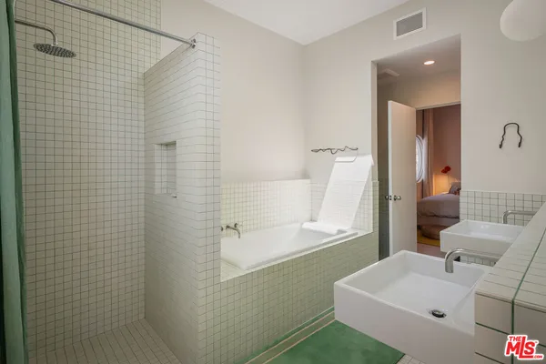 $30,000 | 1227 Tellem Drive, Pacific Palisades, CA 90272