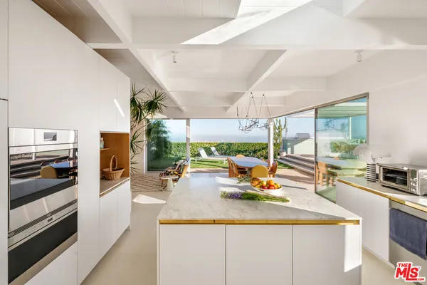 $30,000 | 1227 Tellem Drive, Pacific Palisades, CA 90272