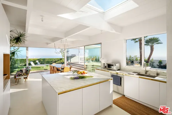 $30,000 | 1227 Tellem Drive, Pacific Palisades, CA 90272