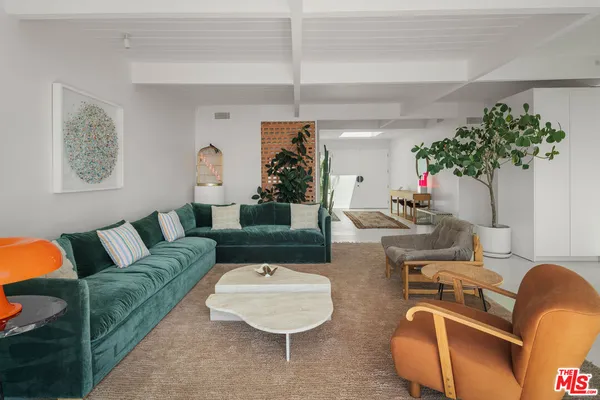 $30,000 | 1227 Tellem Drive, Pacific Palisades, CA 90272