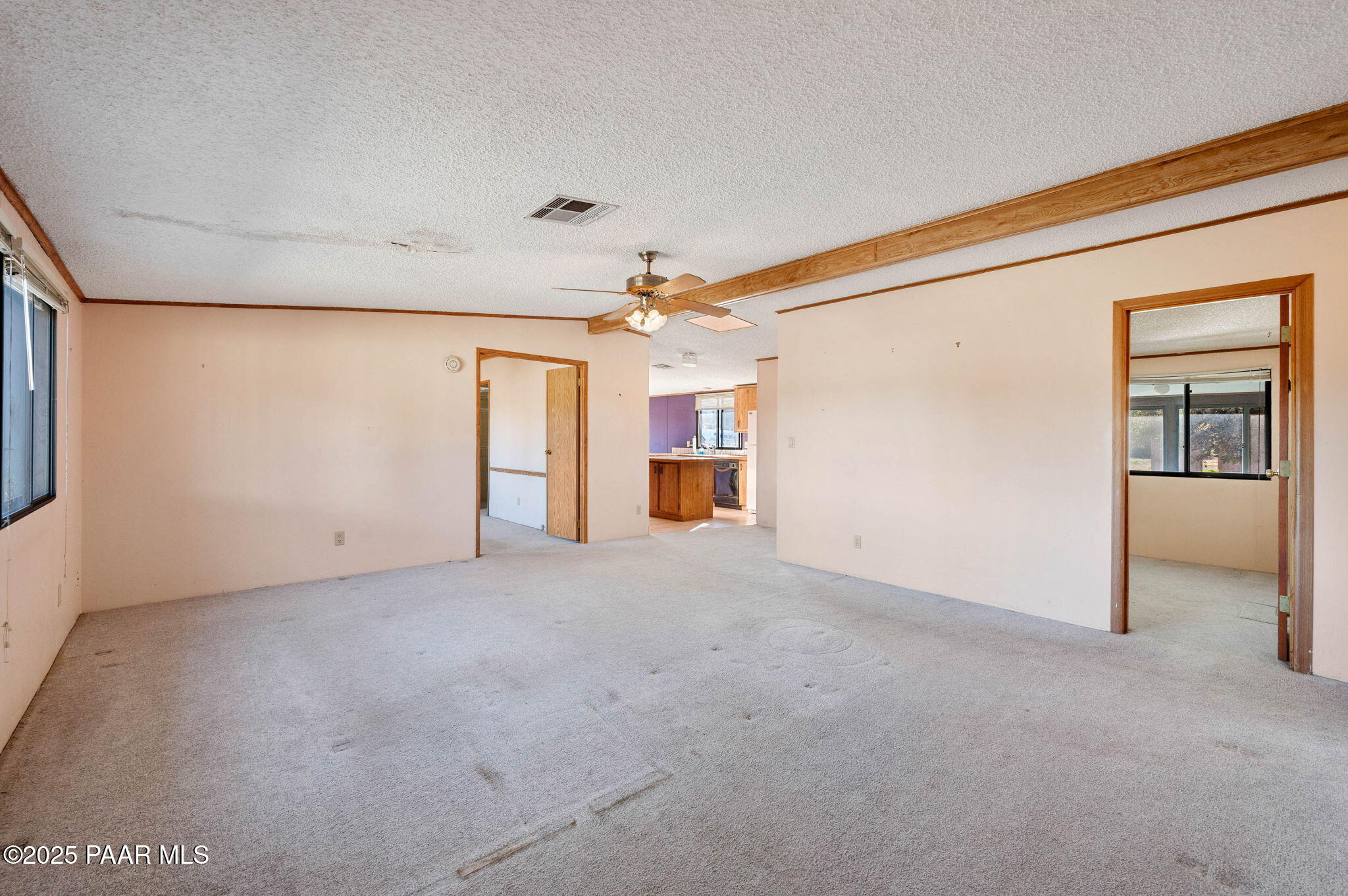 7300 North Spur Road Prescott, AZ 86305 - Photo 7 of 36 11-Living Room (1)