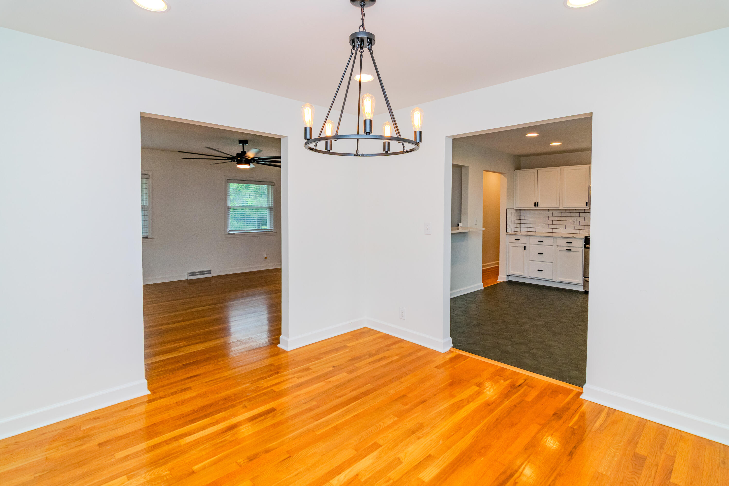 1016 Lane Allen Road Lexington, KY 40504 - Photo 18 of 40 1016LaneAllen-0112