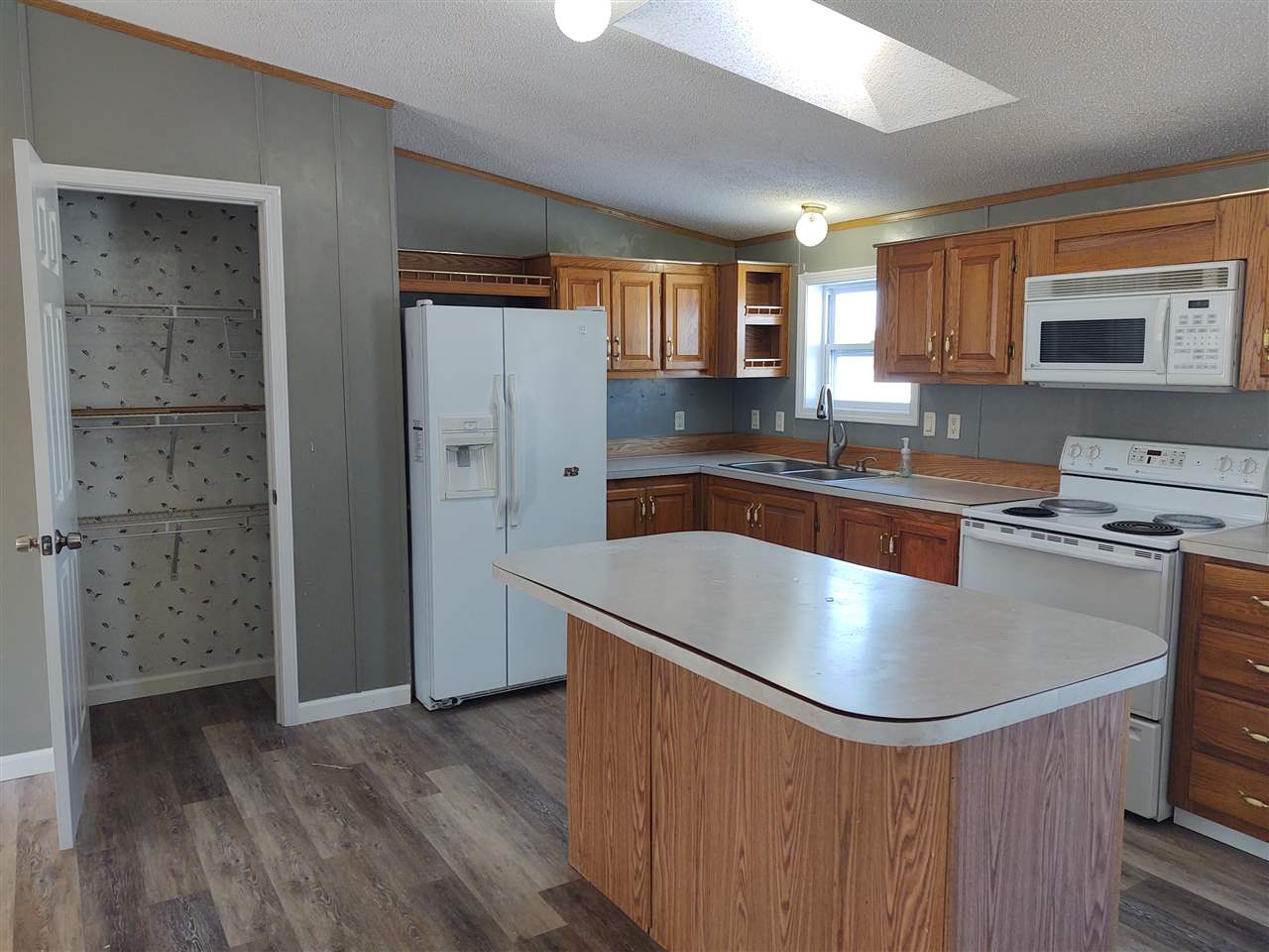 3655 North Johnson Road Weidman, MI 48893 - Photo 18 of 38 1883832-17.JPG
