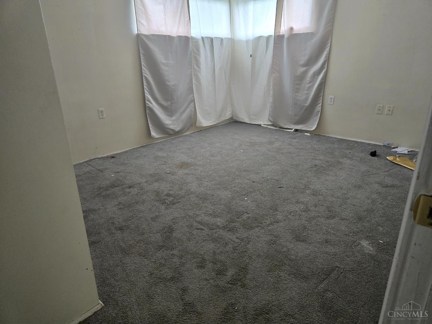 2625 West Galbraith Road Cincinnati, OH 45239 - Photo 16 of 25 Gallery Image 16