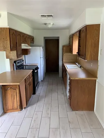 $1,500 | 147 Hillcrest Street, Jacksboro, TX 76458